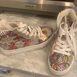 Steve Madden girls hightops